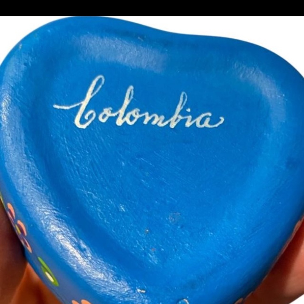 Colorful Heart-Shaped Trinket/Jewelry Box Columbia - Picture 5 of 6
